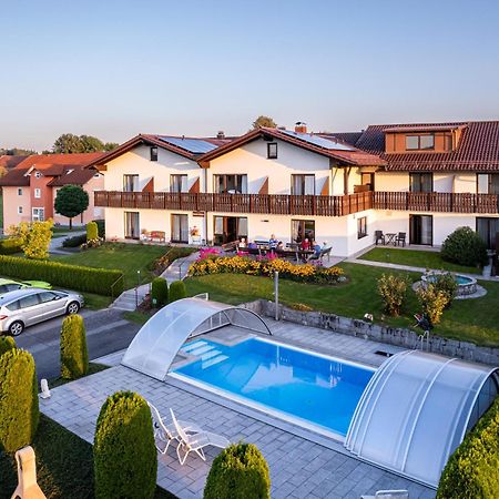 Pension Ambros Buchlberg Luaran gambar