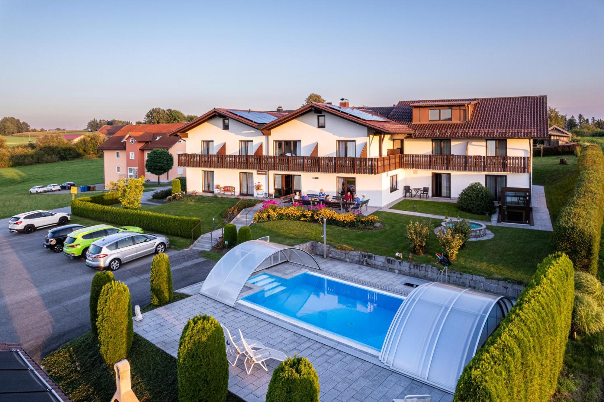 Pension Ambros Buchlberg Luaran gambar